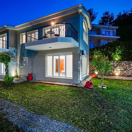 Valia Calda Villa *