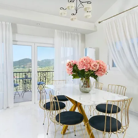 Βίλα Valia Calda