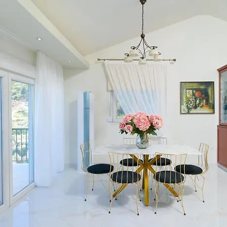 Valia Calda Βίλα Λιμένας