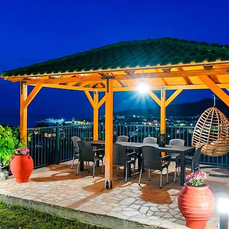 Valia Calda Λιμένας